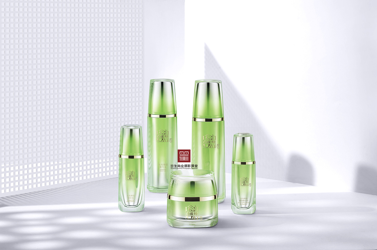竺生老師掌鏡，百雀羚水光彈潤系列詮釋國潮美妝新高度